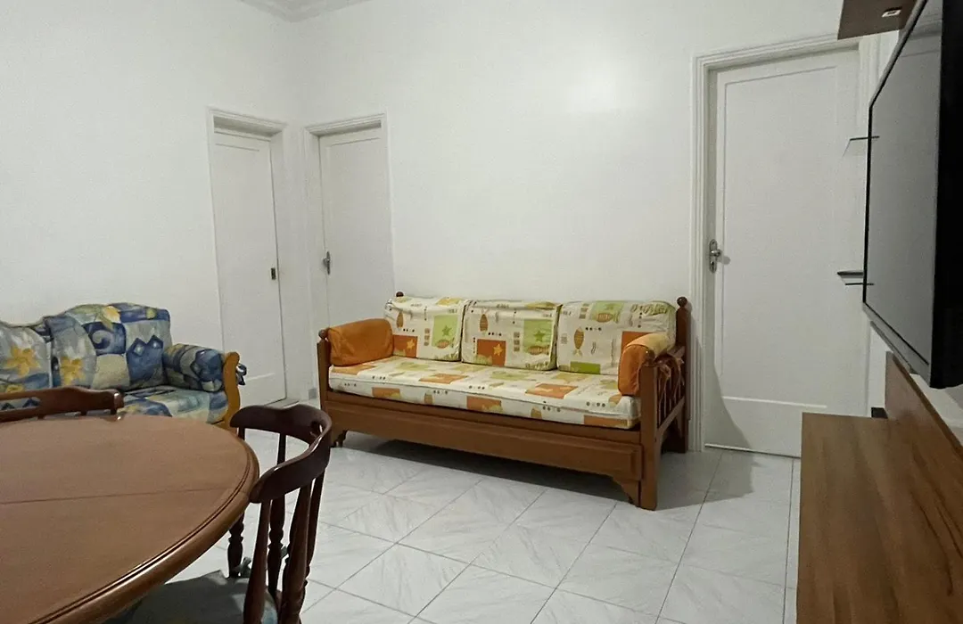 Apartamento frente à Praia de Copacabana-1