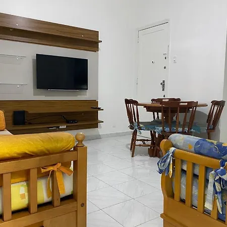 Apartamento frente à Praia de Copacabana-3